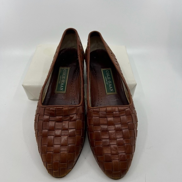 Gently Worn Women's  Cole Haan Dunbar Woven Shoes, Cognac 7 1/2 B - Picture 1 of 9
